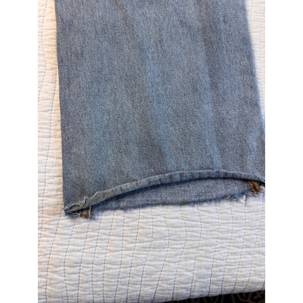 Zara Womens Distressed Straight-Leg Light Wash Denim Jeans SZ 4 Raw Hem - Picture 5 of 9